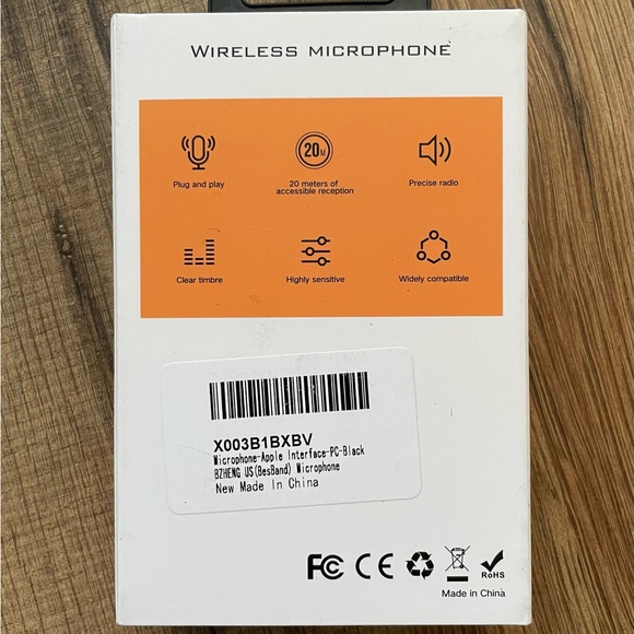 Brand new wireless microphone for IPhone with lightning port - Picture 2 of 5